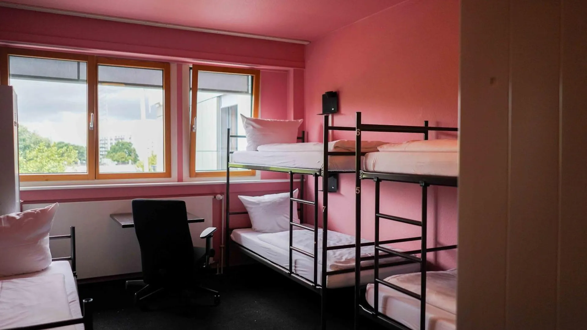 Bettenburg Hotel & Hostel Hamburg
